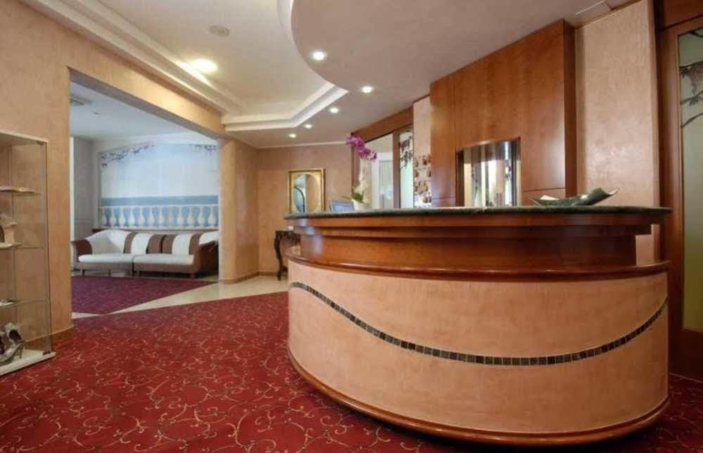 Hotel Souvenir ベラーリア・イジェア・マリーナ エクステリア 写真